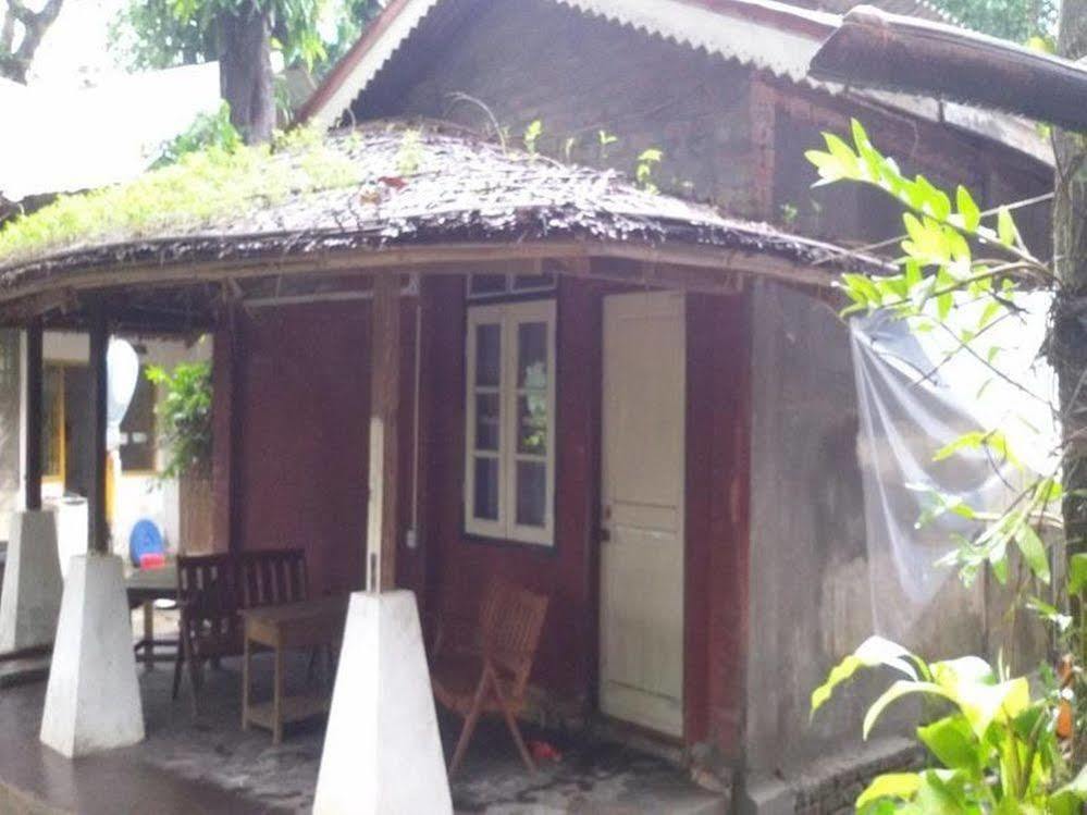 Prince Hotel Mrauk U ภายนอก รูปภาพ