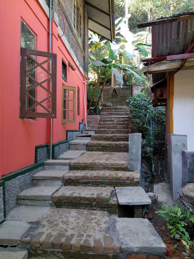 Prince Hotel Mrauk U ภายนอก รูปภาพ