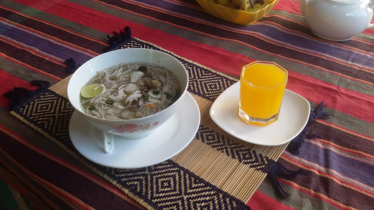 Prince Hotel Mrauk U ภายนอก รูปภาพ